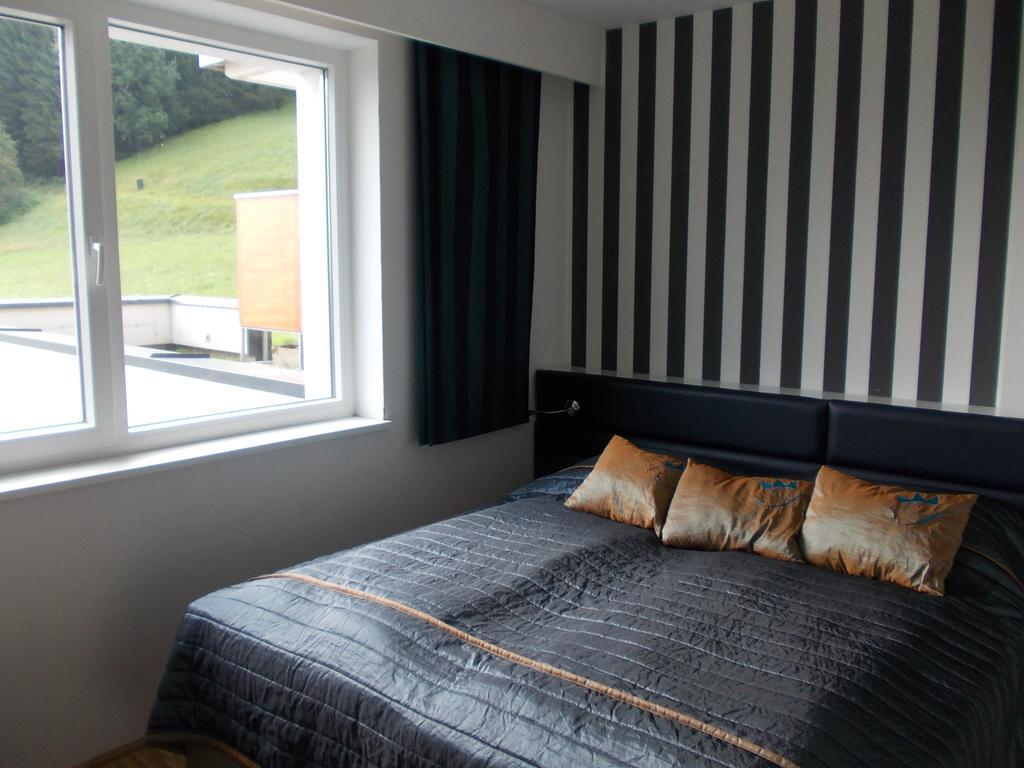 Sissi Park Haus Im Ennstal - Schladming Apartment Luaran gambar
