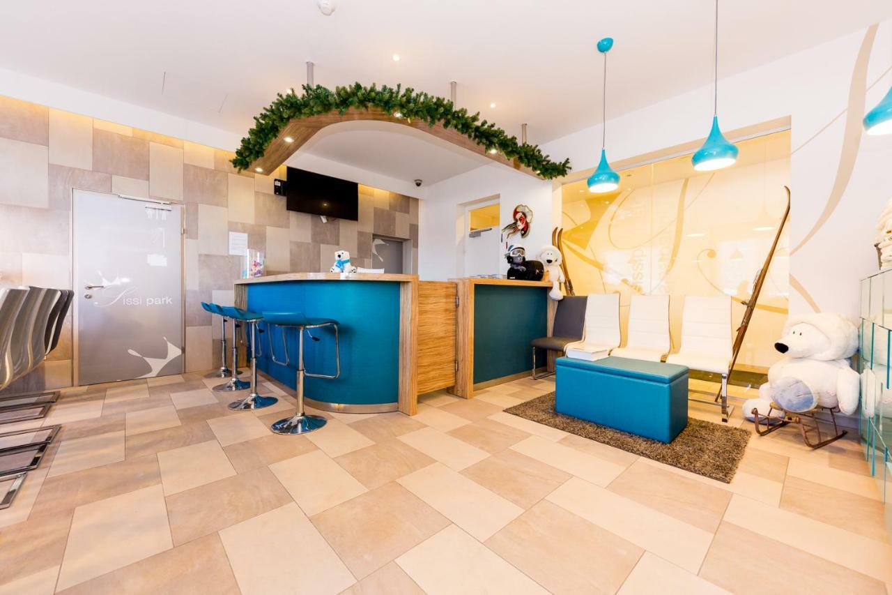 Sissi Park Haus Im Ennstal - Schladming Apartment Luaran gambar